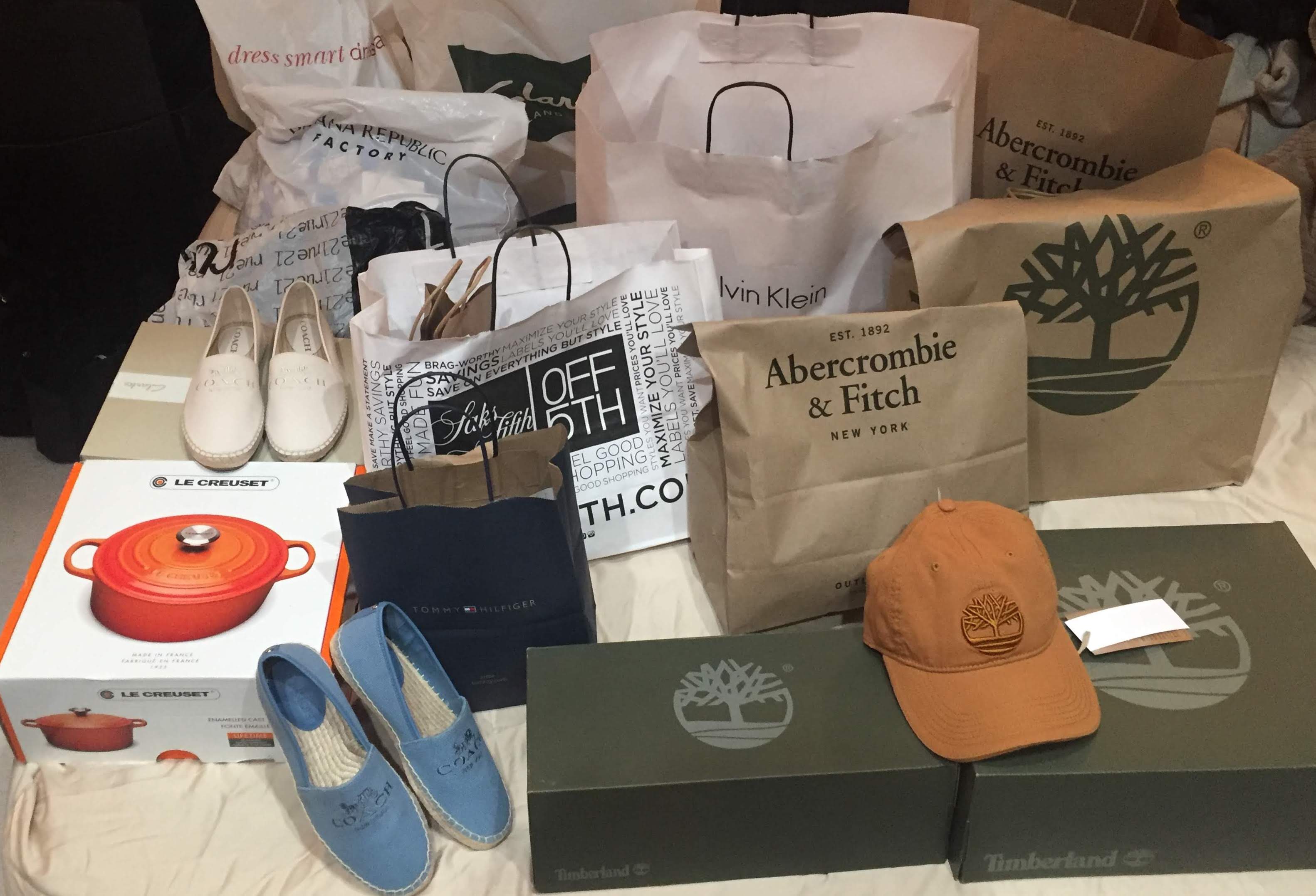 有第一份正職收入的我帶家人去血拼